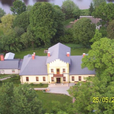 Dworek Mlynarza Затор Экстерьер фото